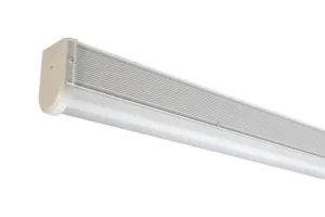 Acercamiento a lámpara LED de Altogrado para explicar iluminación LED industrial vs. iluminación convencional